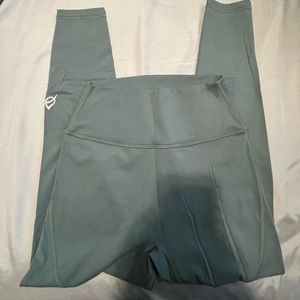 Ptula Shelby Leggings 23” in Basil